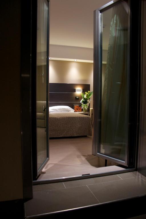 Hotel La Conchiglia Romano di Lombardia Bilik gambar