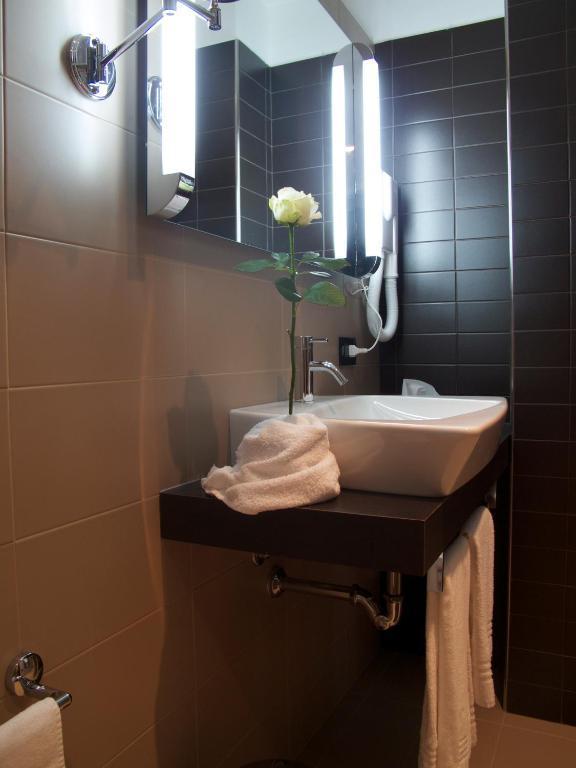 Hotel La Conchiglia Romano di Lombardia Bilik gambar